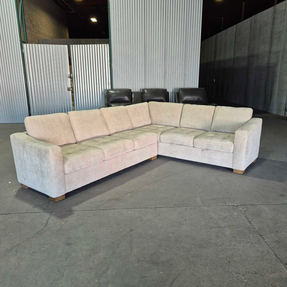 Thomasville Ellsford L-Shape Beige